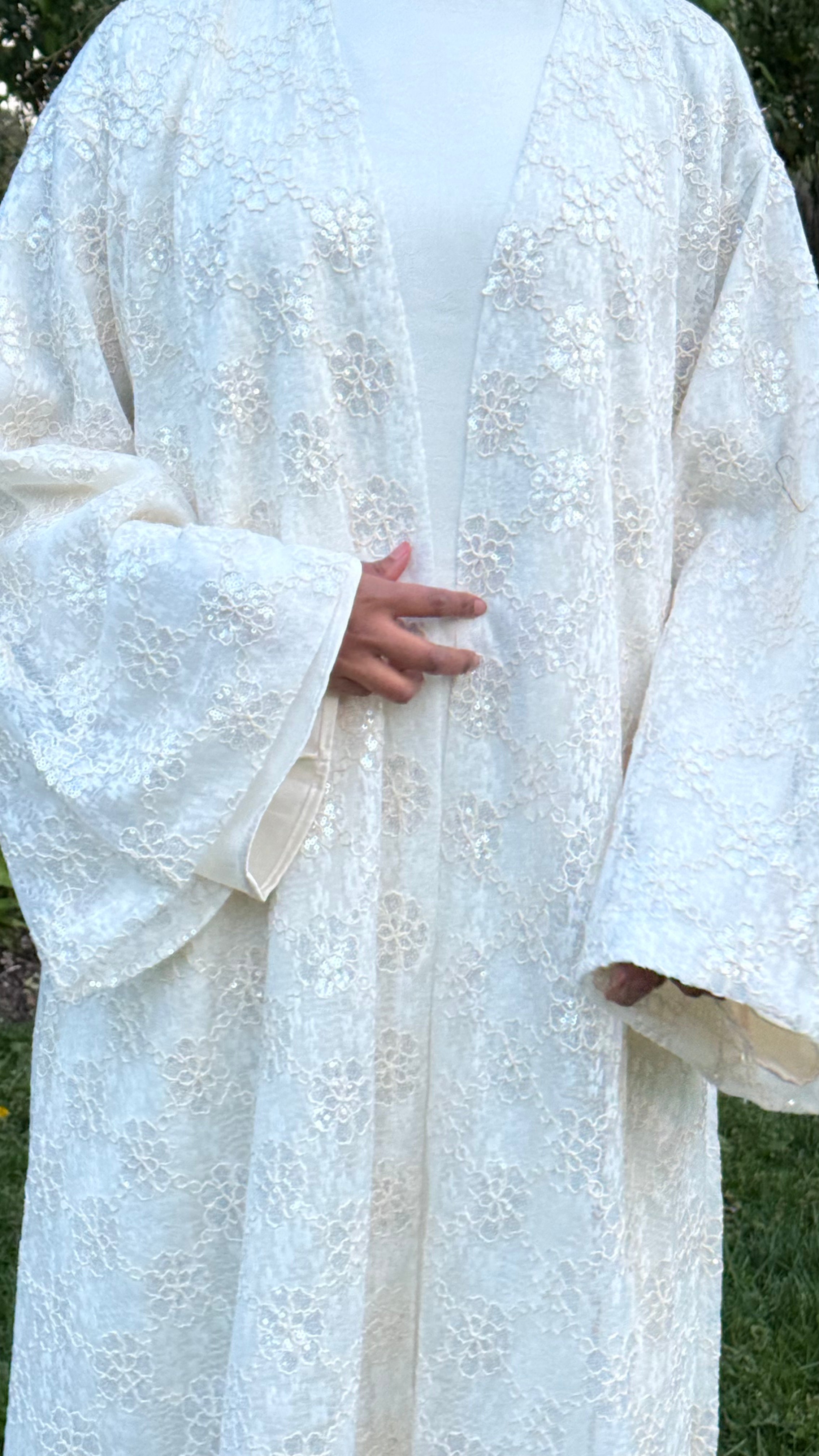Cream Floral Shimmer