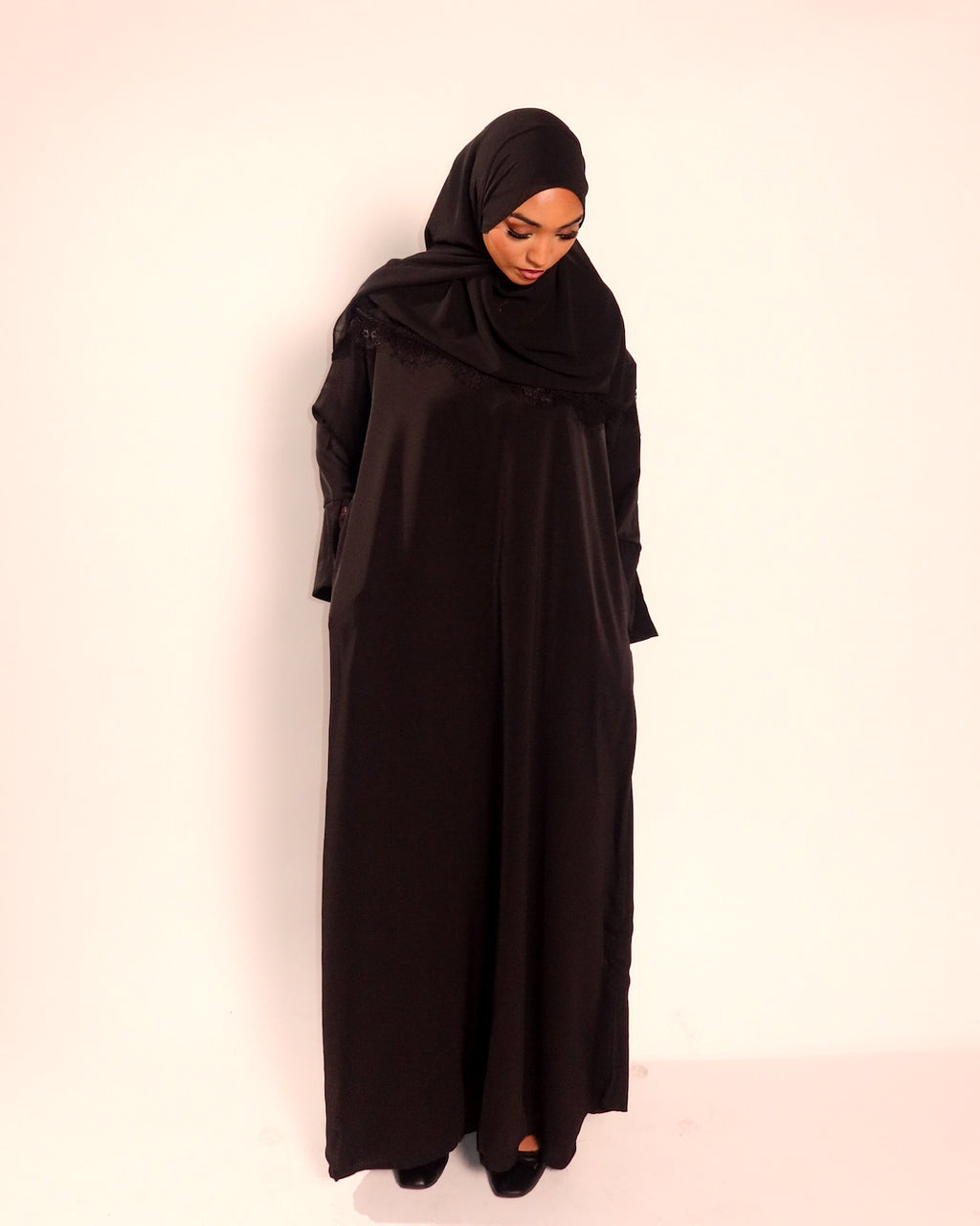 Black Lace Trim Abaya